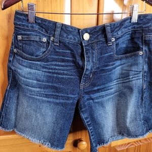 American Eagle Women's boy midi shorts (size 8)